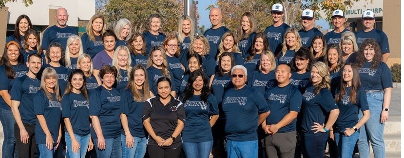 Photo of the 2021-2022 Woods Elementary Staff.